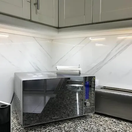 Hollywood Проживание в семье