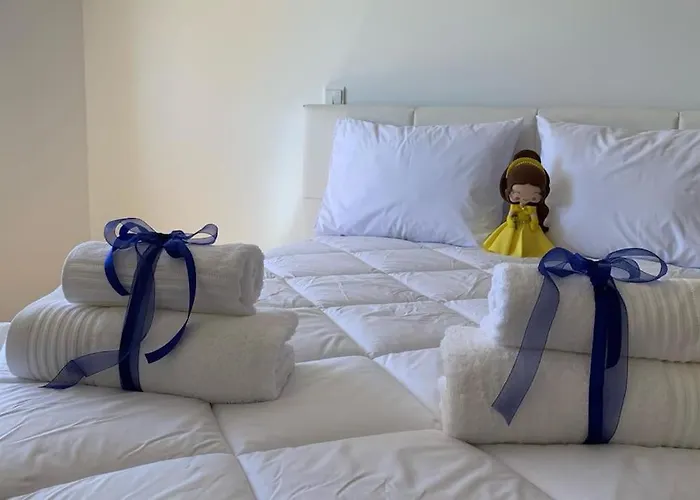 Hollywood * براغانسا